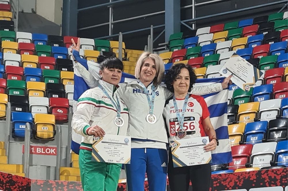 Εξαιρετική παρουσία της Ελλάδας στο Βαλκανικό πρωτάθλημα κλειστού στίβου βετεράνων (pics) runbeat.gr